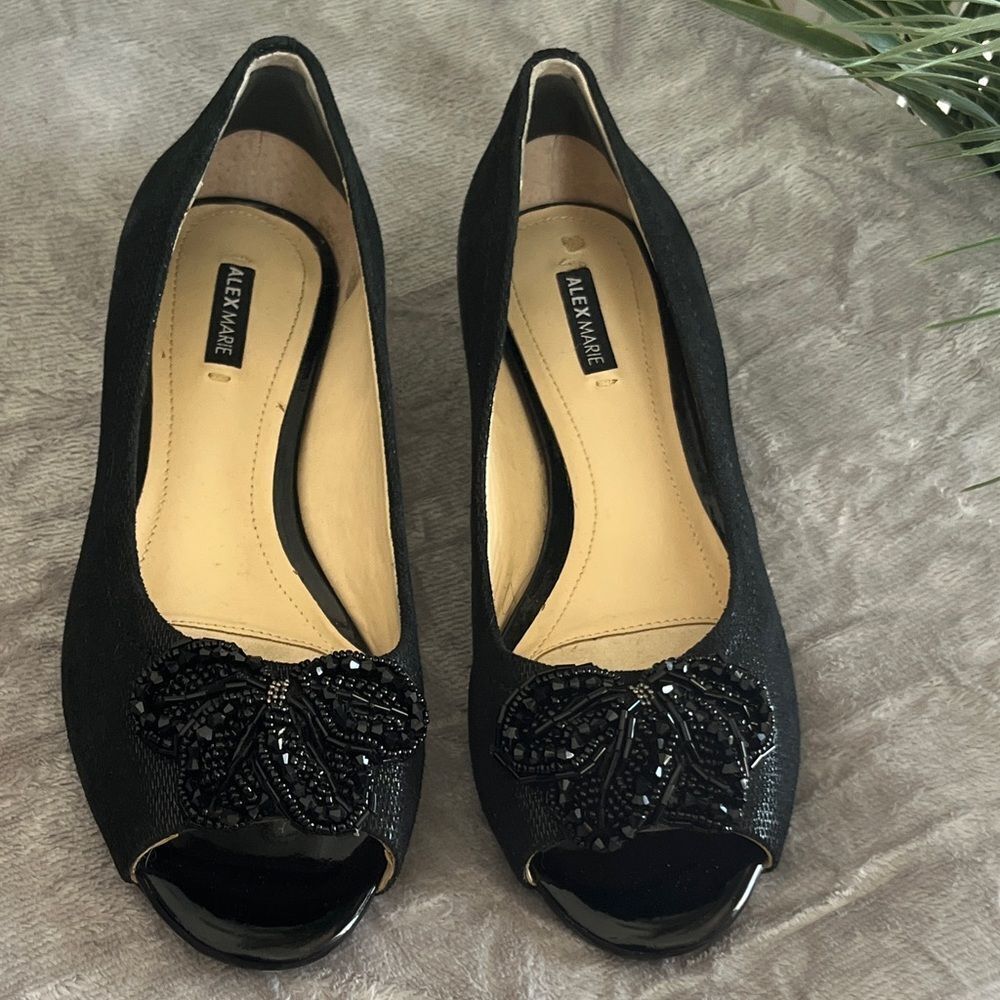 Alex Marie Black Beaded Wedge Shoes Size 7.5 womens